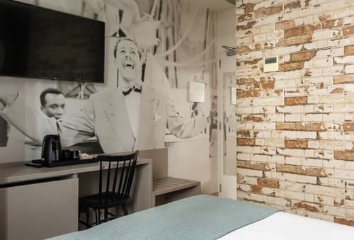 Colectia Hotel Urumea, Room