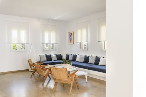 Mykonaki Hotel, Lobby sitting area