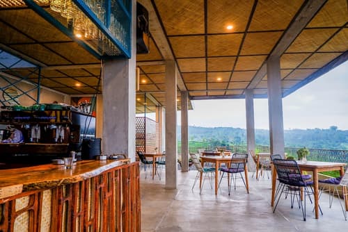 Gunza Bed and Breakfast, Reception