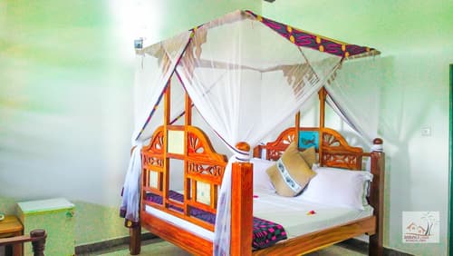 Jabali Bungalows Lodge, Room