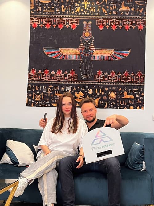 Premier Pyramids Inn, Reception