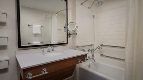 Disney's All Star Sports Resort, Bathroom