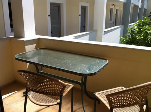 Olga's Paradise, Room