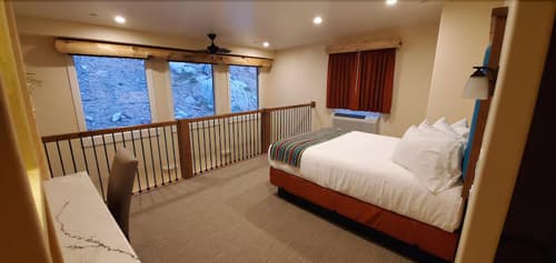 Bluff Dwellings Resort, Room