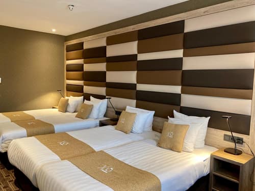 XO Hotels Blue Tower, 