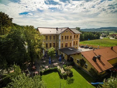 Hotel & Restaurant Waldschloss, 