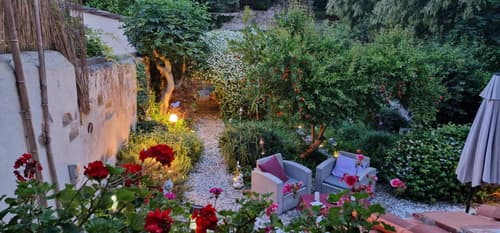 Monica appartamento con giardino al Ponte Vecchio, 