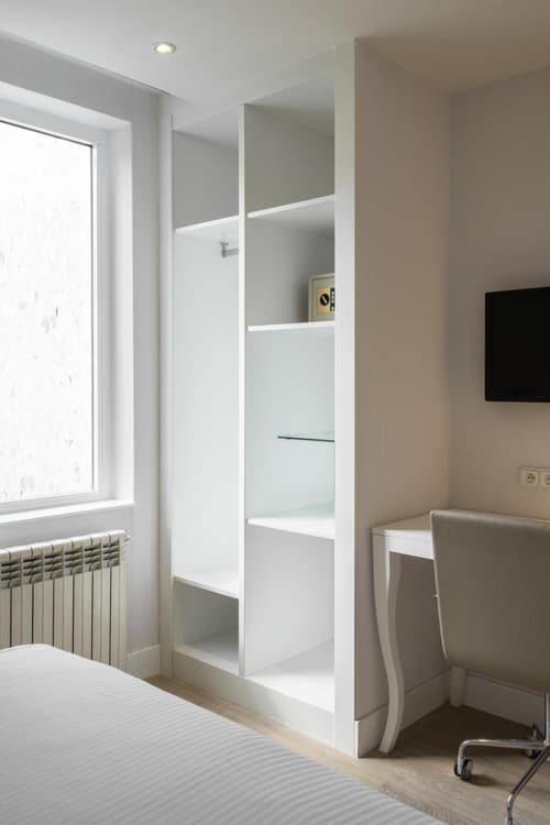 LATROUPE Grand Place Hostel, 