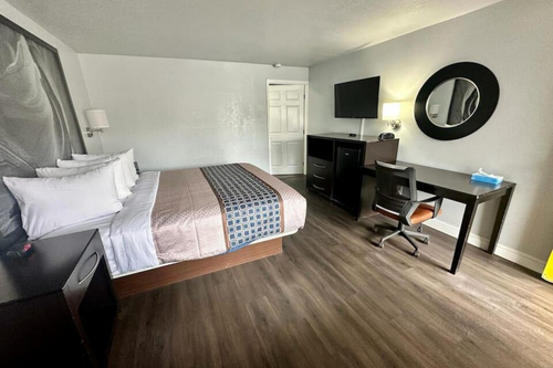 Canyon Inn Motel By OYO Flagstaff Route-66, 