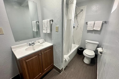 Canyon Inn Motel By OYO Flagstaff Route-66, 