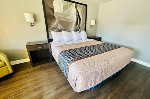 Canyon Inn Motel By OYO Flagstaff Route-66, 