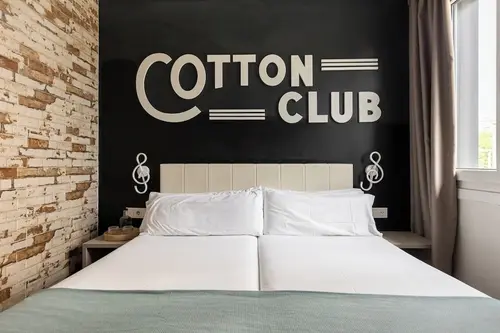 Colectia Hotel Urumea, Room