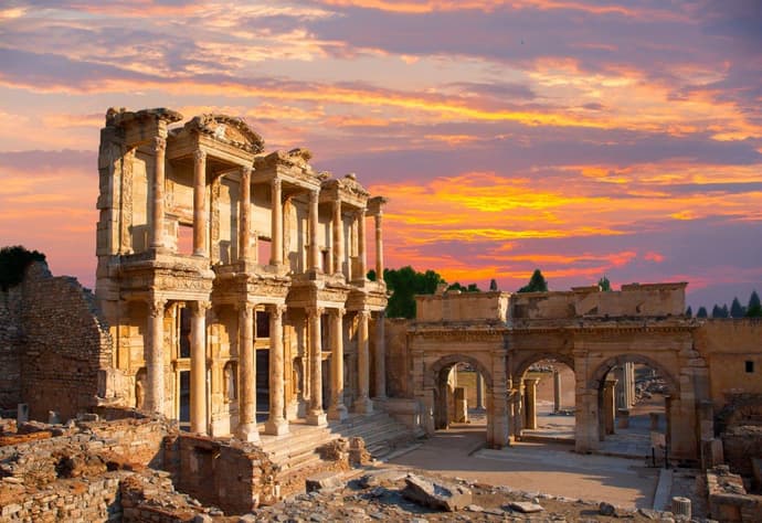 Istanbul, Gallipoli, Troy, Pergamon, Ephesus & Pamukkale Tour