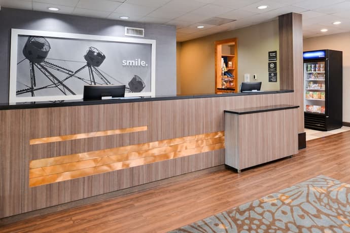 Hampton Inn closest to Universal Orlando, Reception