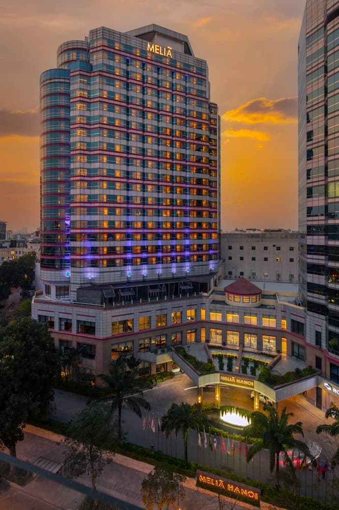 Melia Hanoi, Primary image
