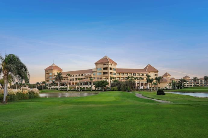 Hilton Pyramids Golf, Primary image