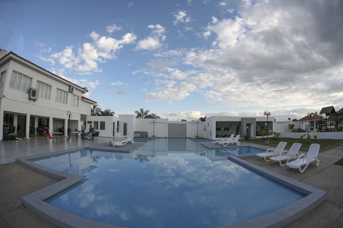 Terranova Suites, Primary image