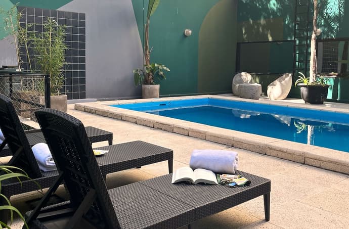 Deco Collection, Primary image