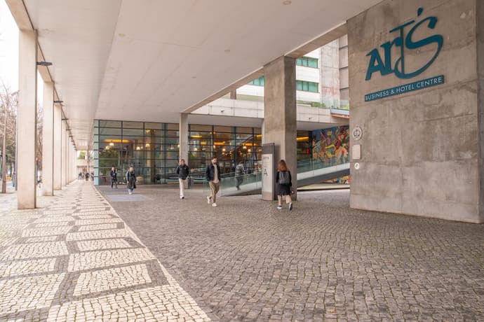 VIP Executive Art's Hotel, Primary image