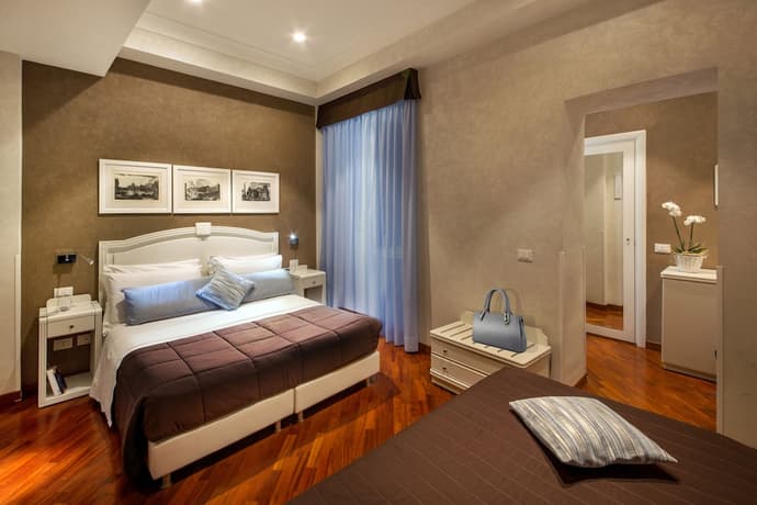 Hotel Oxford, Primary image