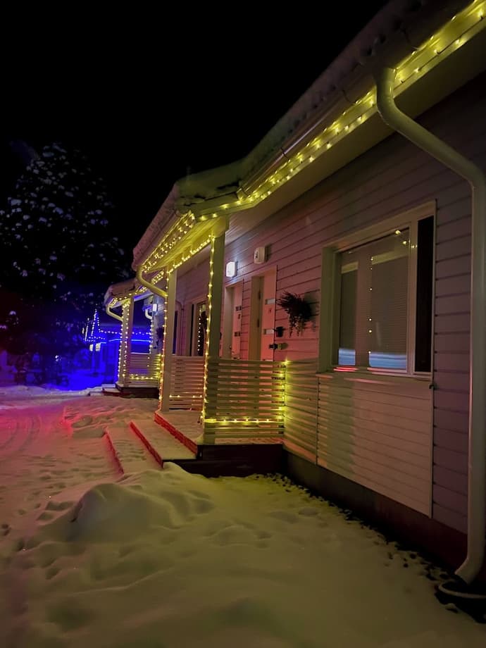 Arctic Resort Delight, Primary image