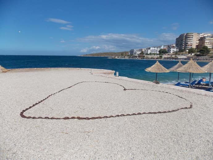 Sunset Suites, Primary image