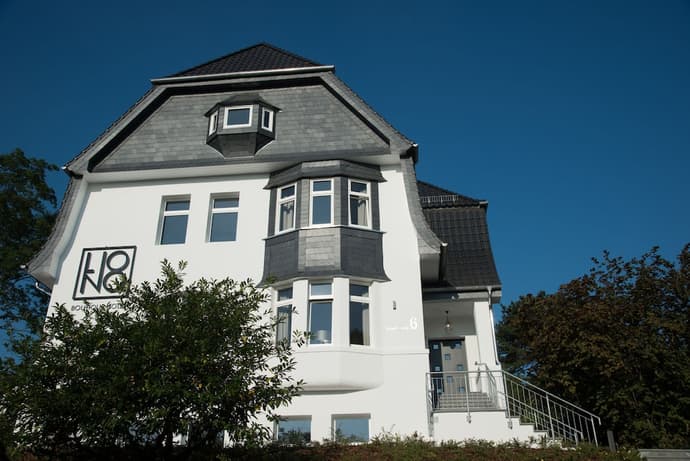 Hotel Liono, Primary image