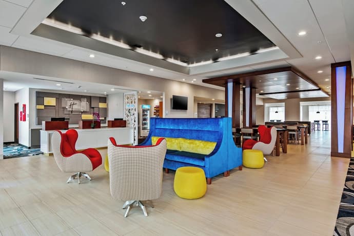Holiday Inn Express & Suites Orlando - Lake Buena Vista by IHG, Primary image