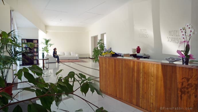 Hotel Sorriso, Primary image