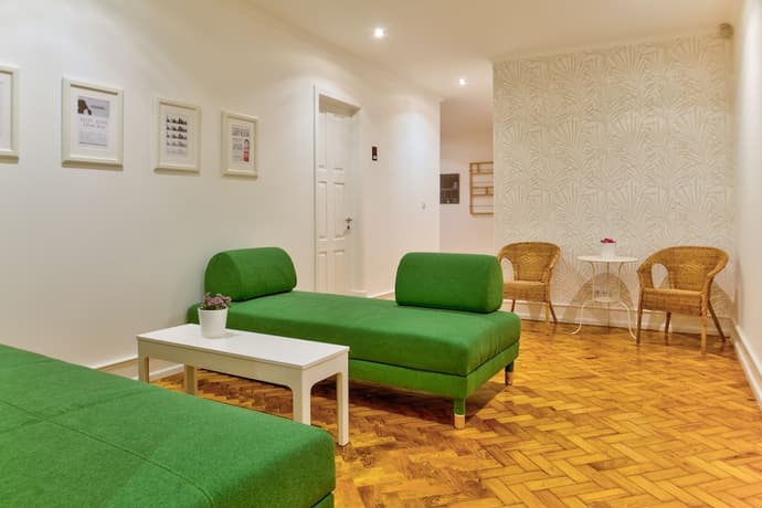 Home Out Rooms & Apartments, Primary image