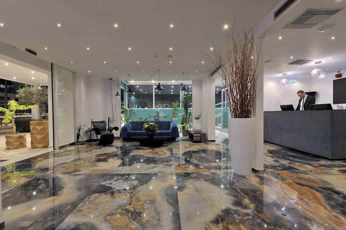 Athenaeum Smart Hotel, Lobby