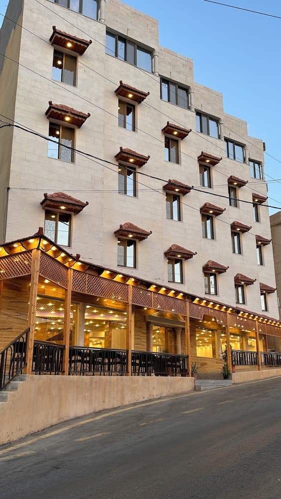 Sharah Mountains Hotel, Primary image