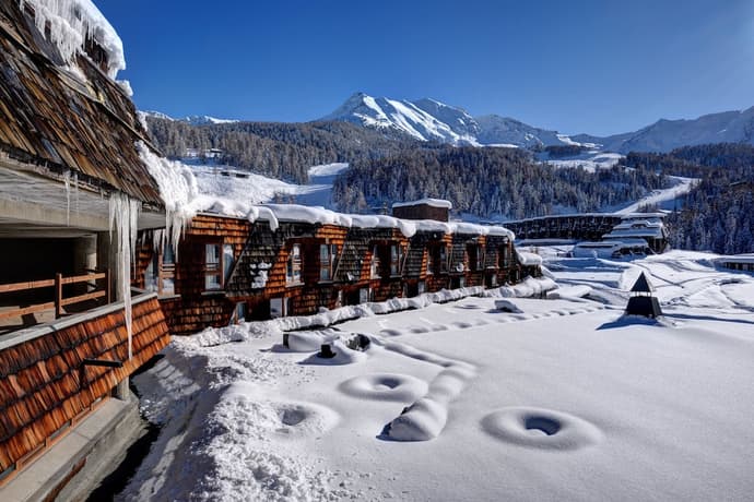 TH Pila, Primary image