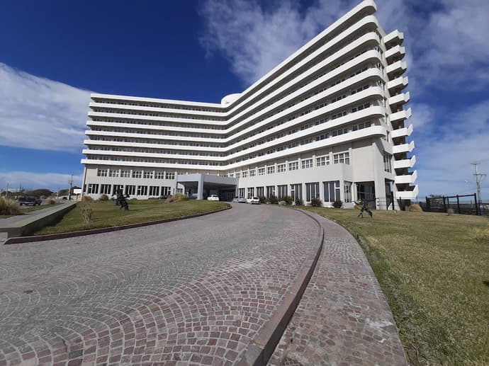 Rayentray Grand Hotel, Primary image