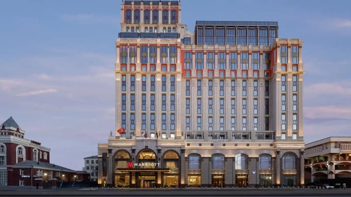 Imperial Plaza Hotel, 