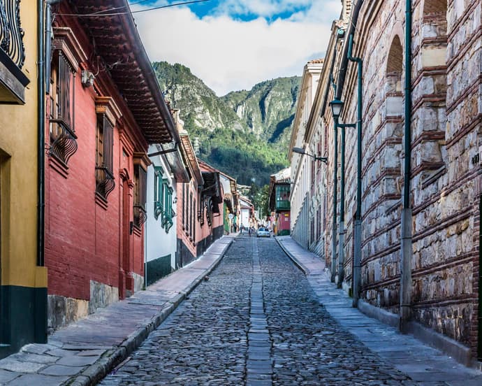 COLOMBIA A TU ALCANCE