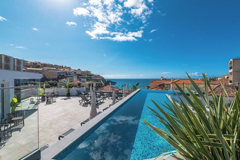 Pestana Fisherman Village