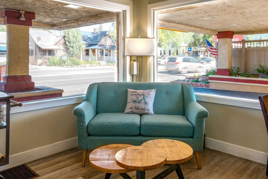 Econo Lodge  Inn & Suites Durango