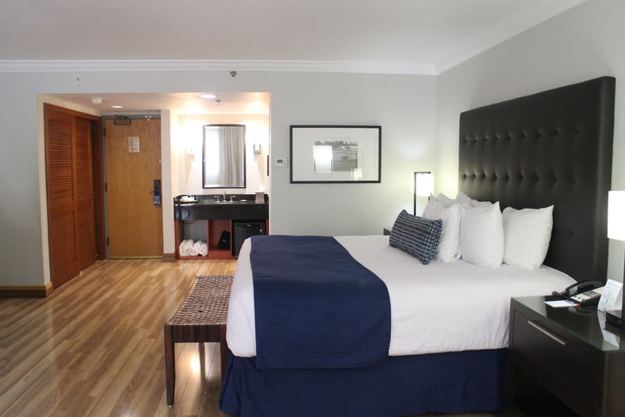 Miami Lakes Hotel