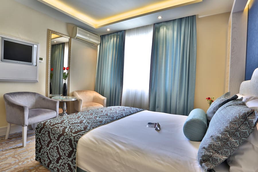 AHC Old City Hotel