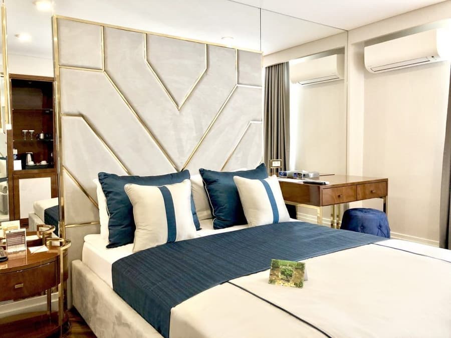 AHC Old City Hotel