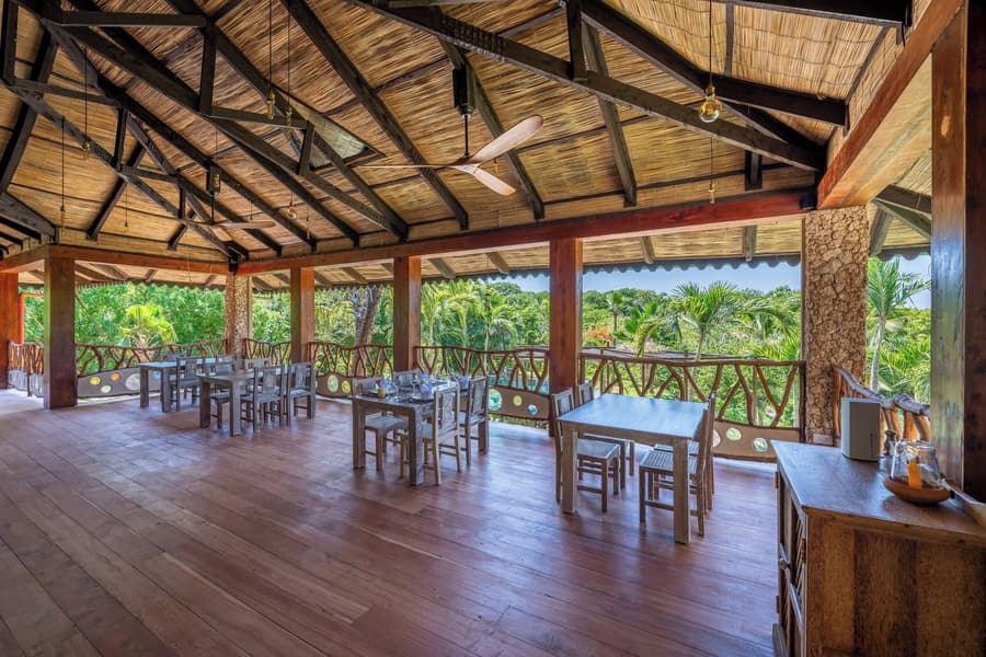 Tombo House