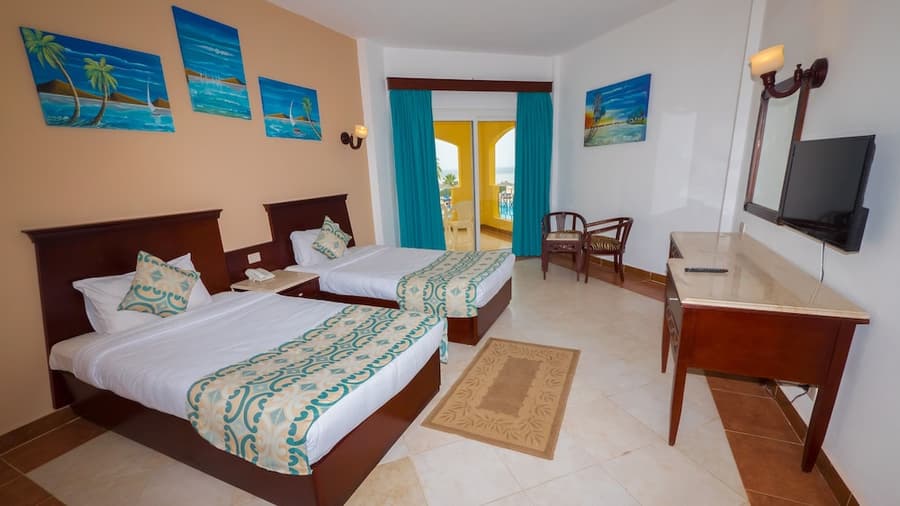 Blue Reef Resort