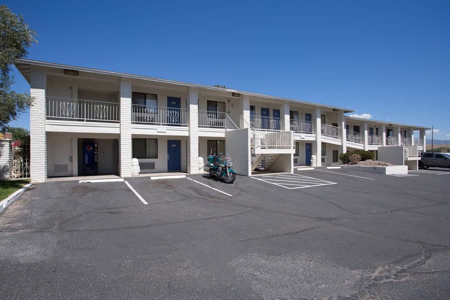 Motel 6 Kingman, AZ - Route 66 West