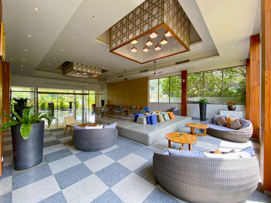 X10 Khaolak