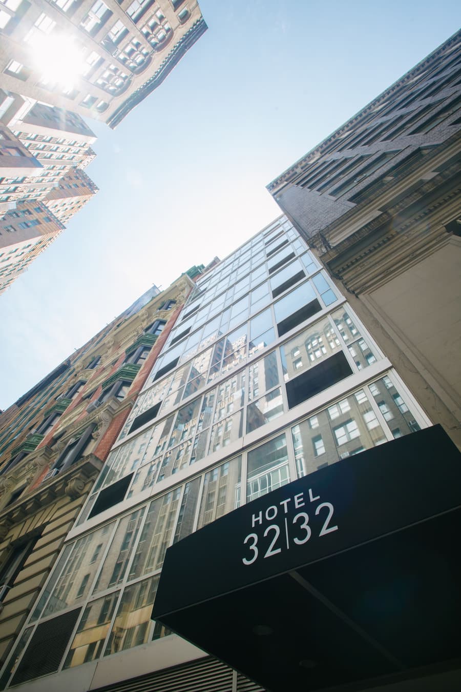 Hotel 32 32