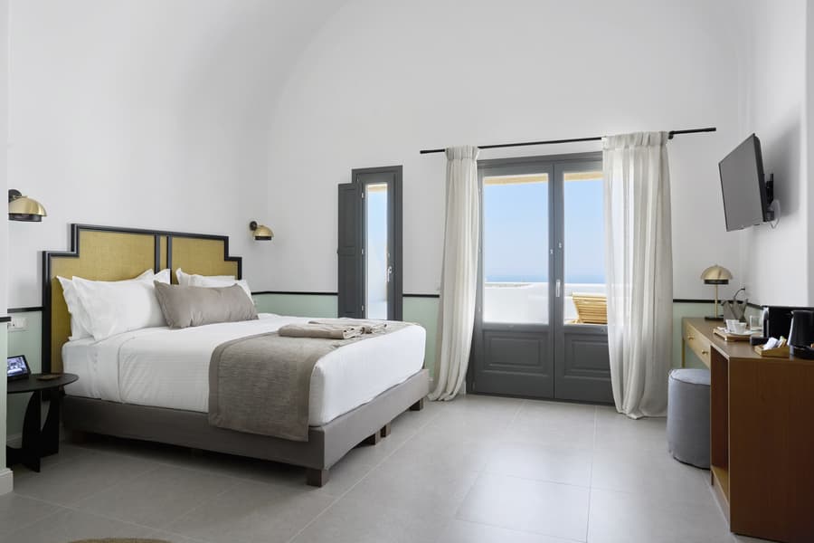 Alleys All-Suite Hotel & Spa